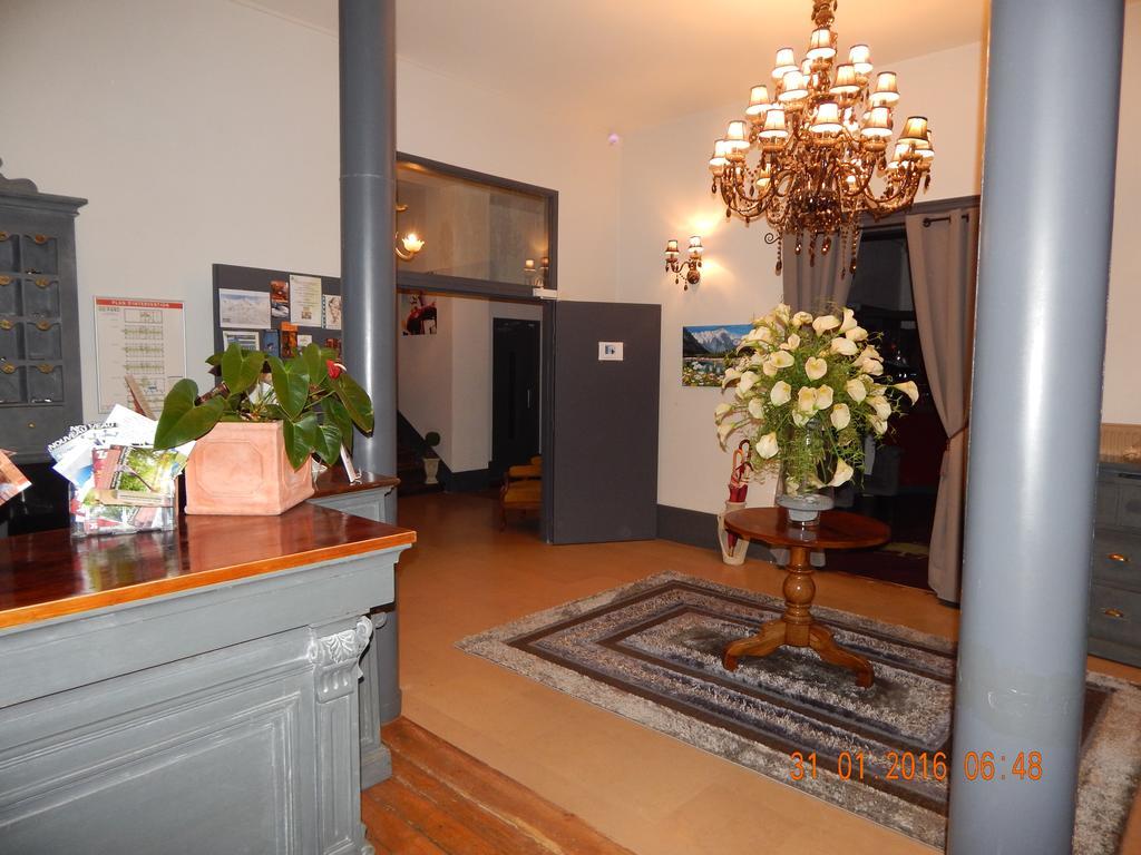 Homtel Le Parc Hotel Allevard Exterior photo
