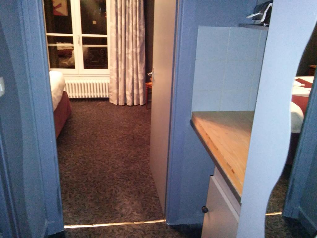 Homtel Le Parc Hotel Allevard Room photo